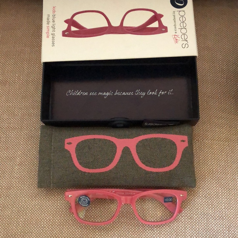 New PINK Peepers - Kids Blue Light Glasses- great for video game users!!